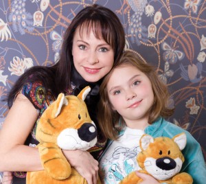 Певица Марина Хлебникова с дочкой Никой