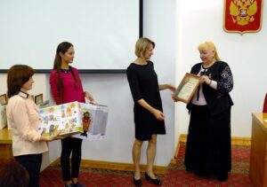 Вручение премии Еленае Борисовне Коробченко
