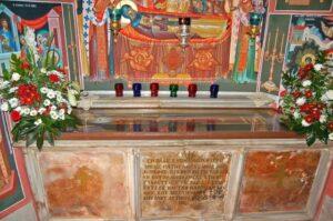   Кенотаф преп. Саввы Освященного в часовне,  где он был похоронен в 532 году.