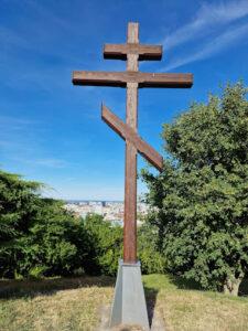 Славин, Православный крест