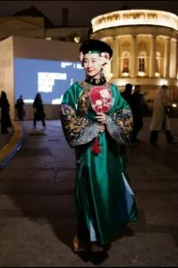 Лили Цзи