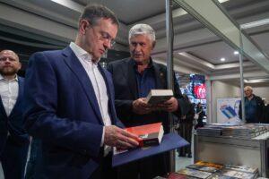 Владимир Мединский, книжная ярмарка "Наши герои"