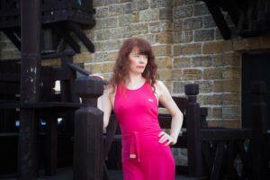 Светлана Фатьянова. Фото в малиновом: Самвел Антонян