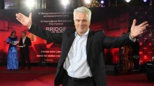 Анатолий Котенёв