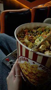 Попкорн в кинотеатре