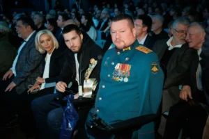 Максим Бахарев Максим Бахарев